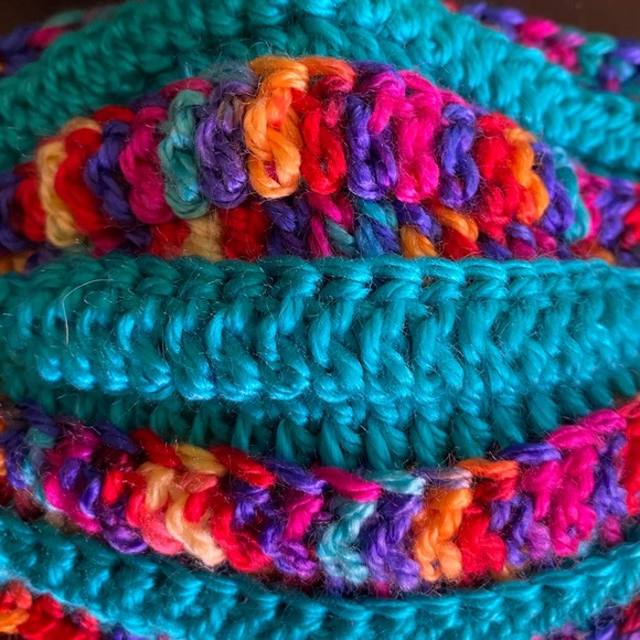 Hand-knitted Face Mask - Picture 7 of 11